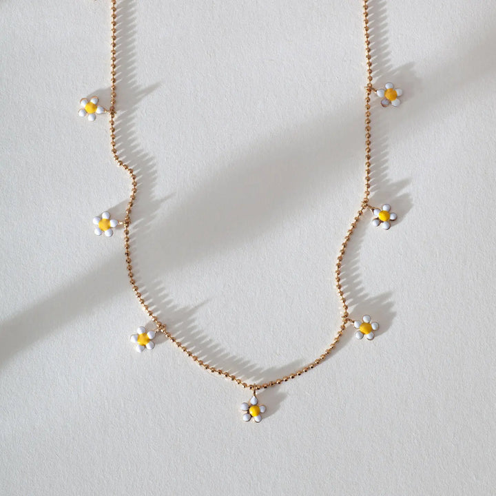 Ella - Daisy Flower Necklace