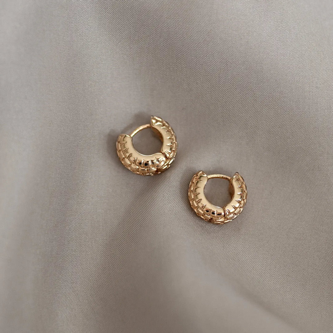 Wheel Hoop Earring - Gold Timi of Sweden