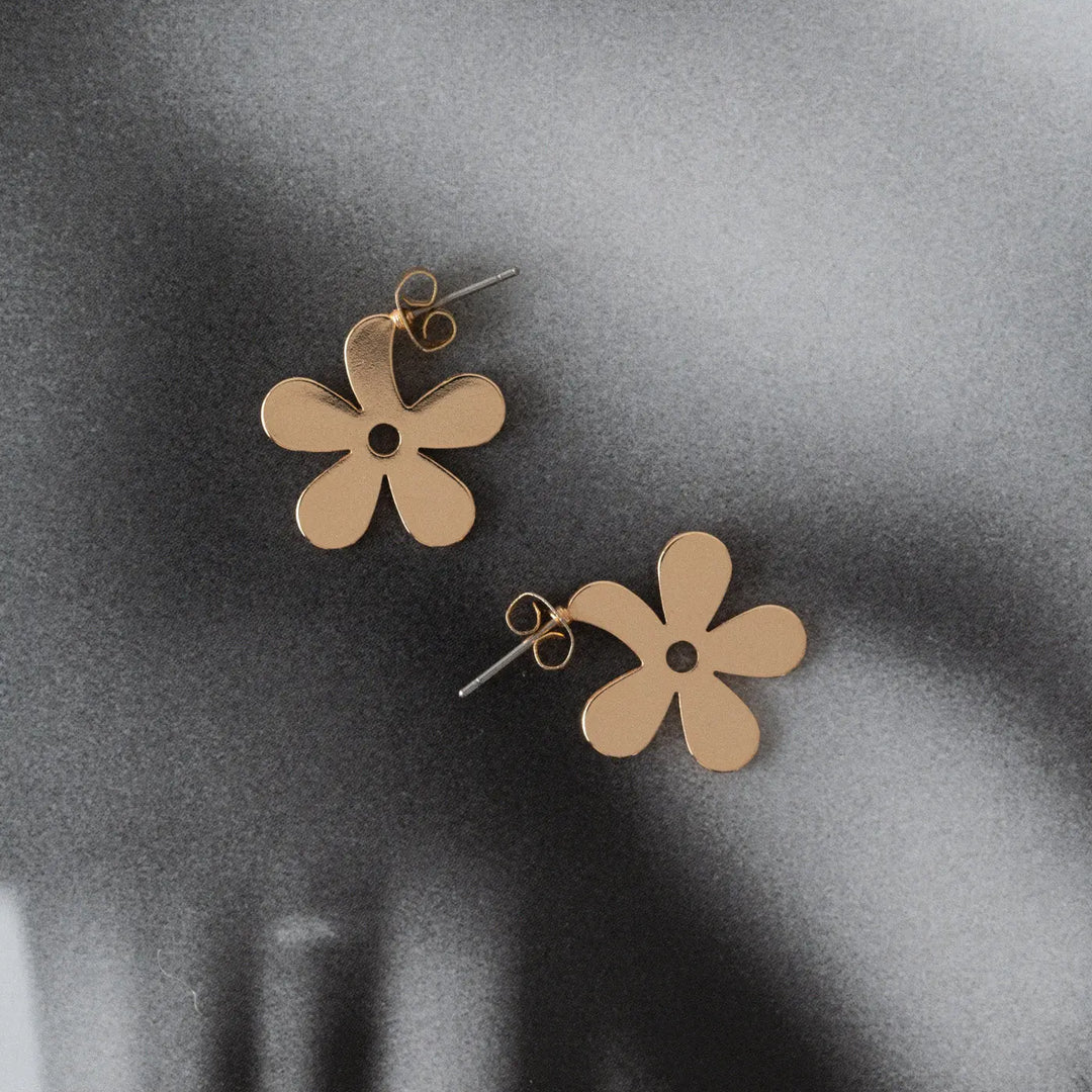 Melina - Flower Stud Earrings